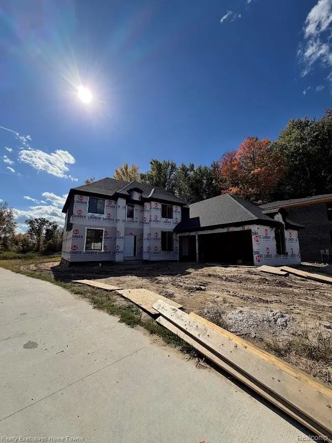23872 Hawkshead DR, Macomb, MI 48042 - #2