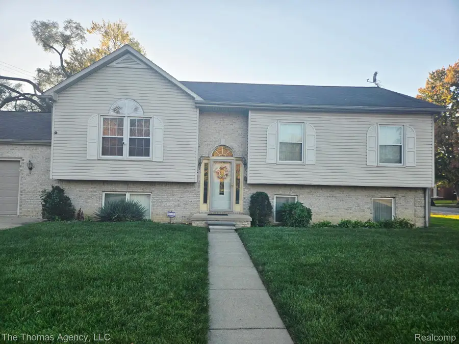 9435 W Parkway ST, Detroit, MI 48239 - #2