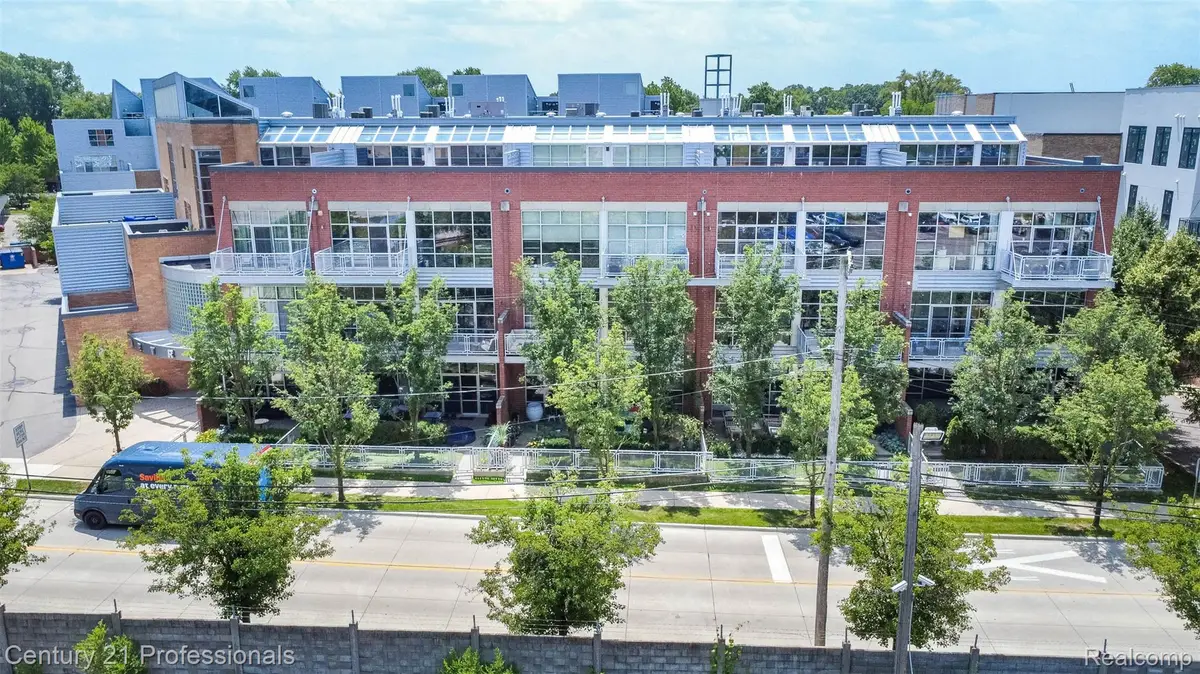 322 E Harrison AVE  # 20, Royal Oak, MI 48067 - #1