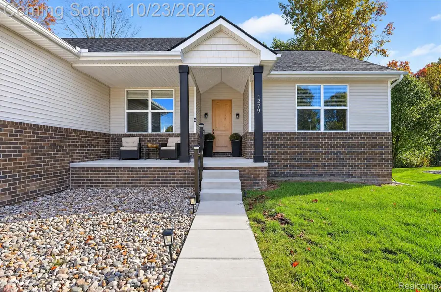 4279 Cypress Circle, Burton, MI 48439 - #2
