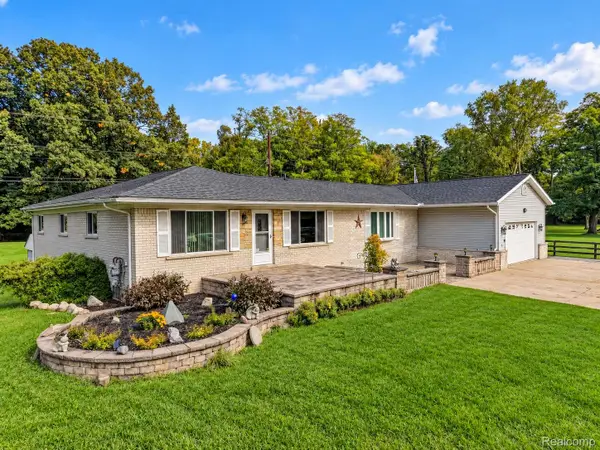 6252 Greer rd. RD, WestBloomfield, MI 48324