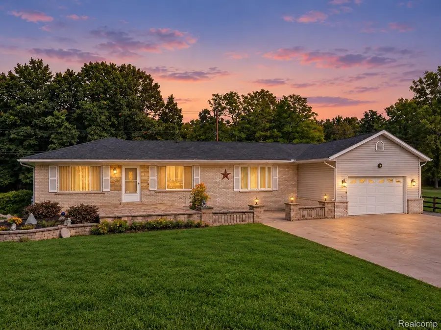 6252 Greer rd. RD, West Bloomfield, MI 48324 - #2