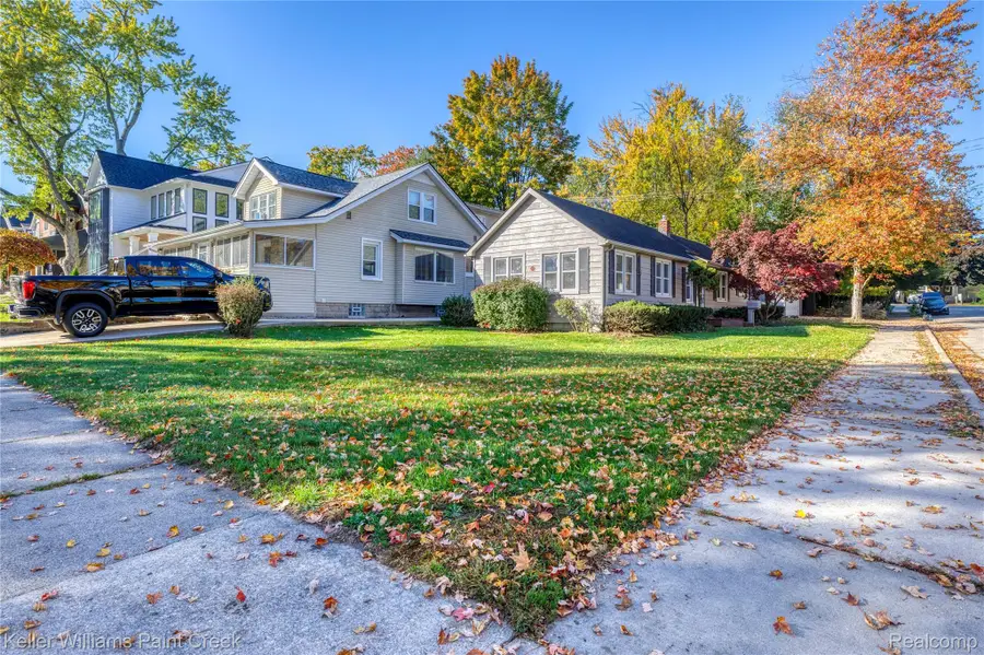 339 N Castell AVE, Rochester, MI 48307 - #2