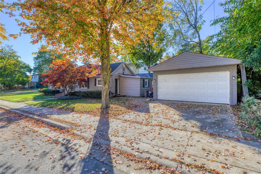 339 N Castell AVE, Rochester, MI 48307 - #3
