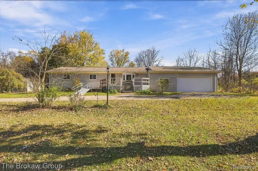 444 N Lake George RD, Attica, MI 48412 - #2