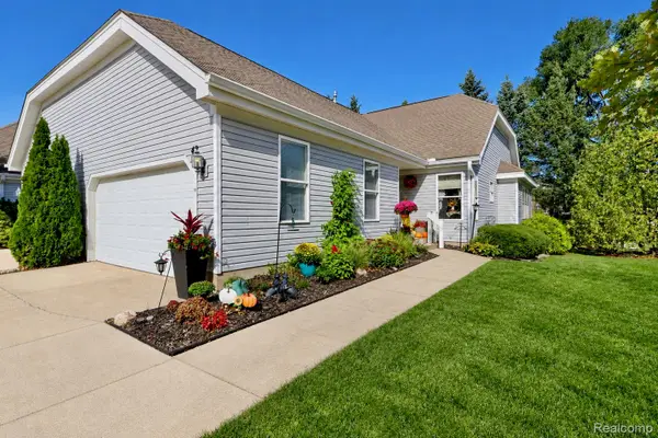 2415 N Aurelius RD  # 42, Holt, MI 48842