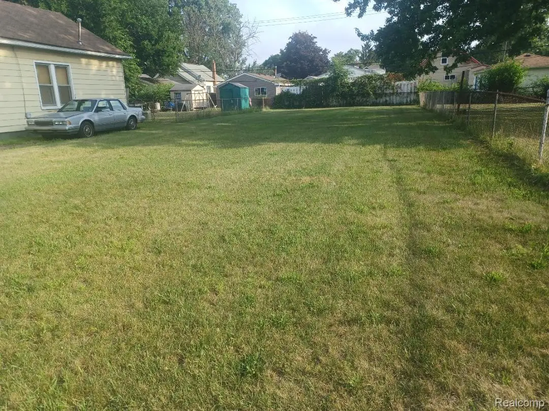 1147 E Granet AVE, Hazel Park, MI 48030 - #1
