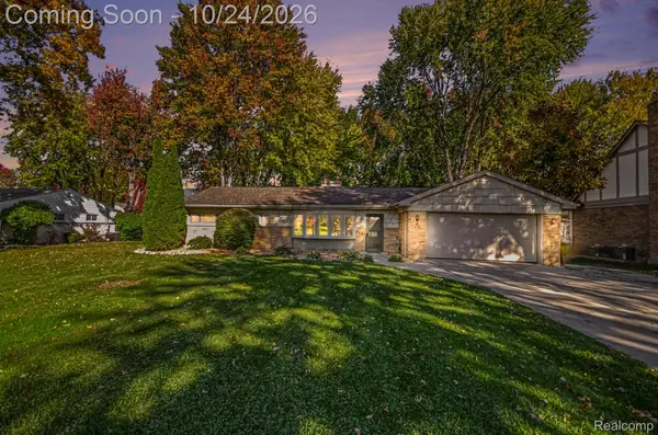 3441 Denson DR, SterlingHeights, MI 48310
