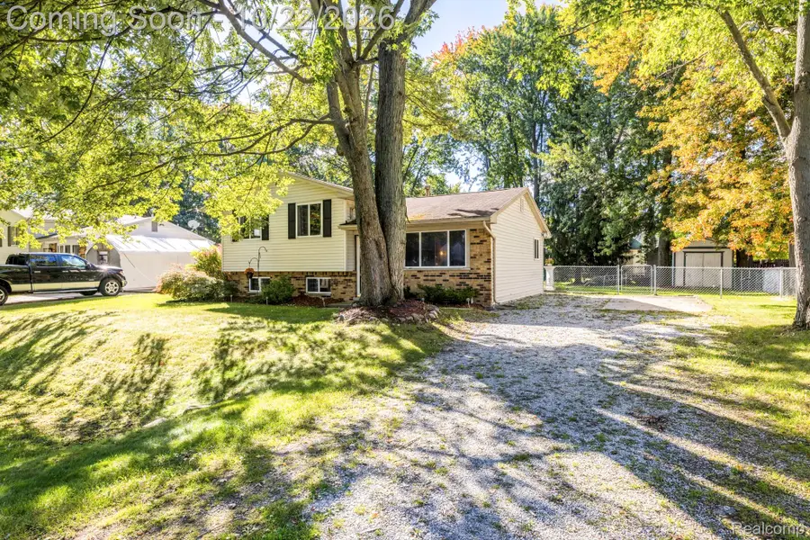 277 Manor Park DR, East China, MI 48054 - #2