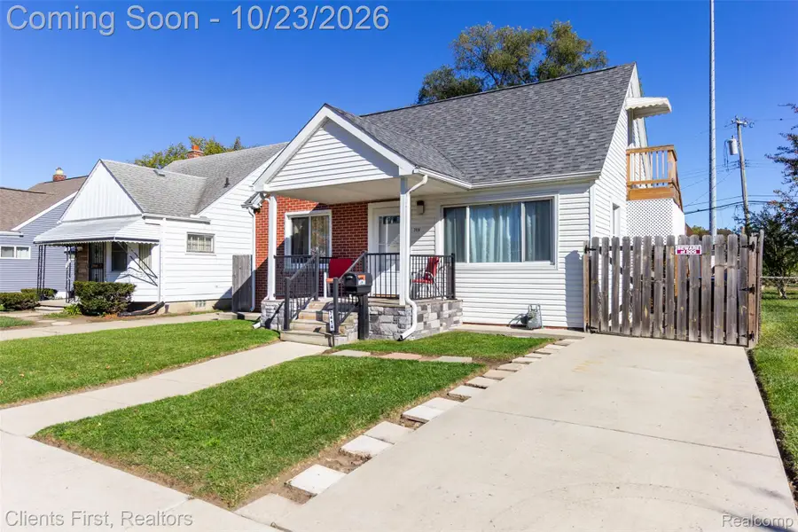 7414 Ashton AVE, Detroit, MI 48228 - #2