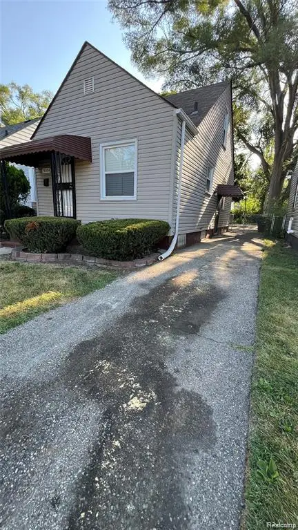 19354 Anglin ST, Detroit, MI 48234 - #2