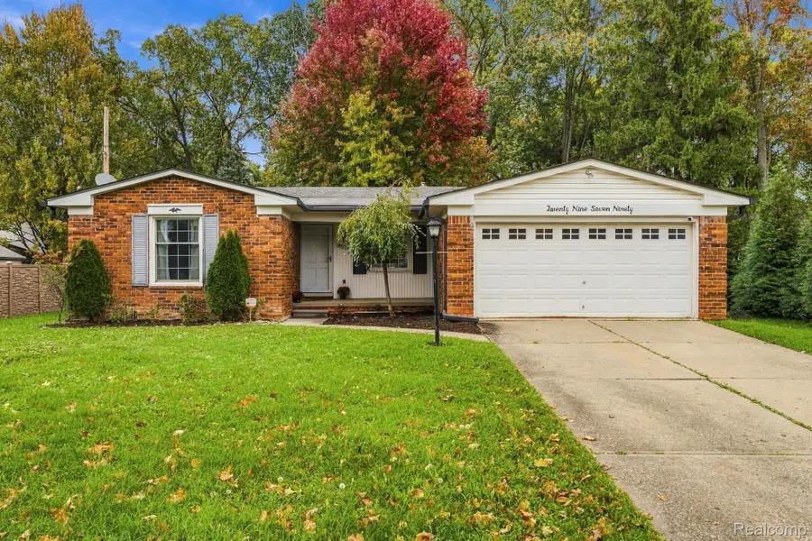 29790 Pierce ST, Southfield, MI 48076 - #2