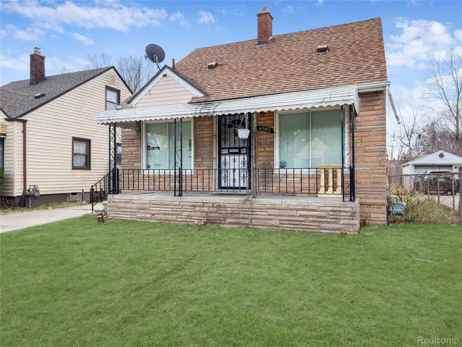 6395 Stahelin AVE, Detroit, MI 48228 - #2