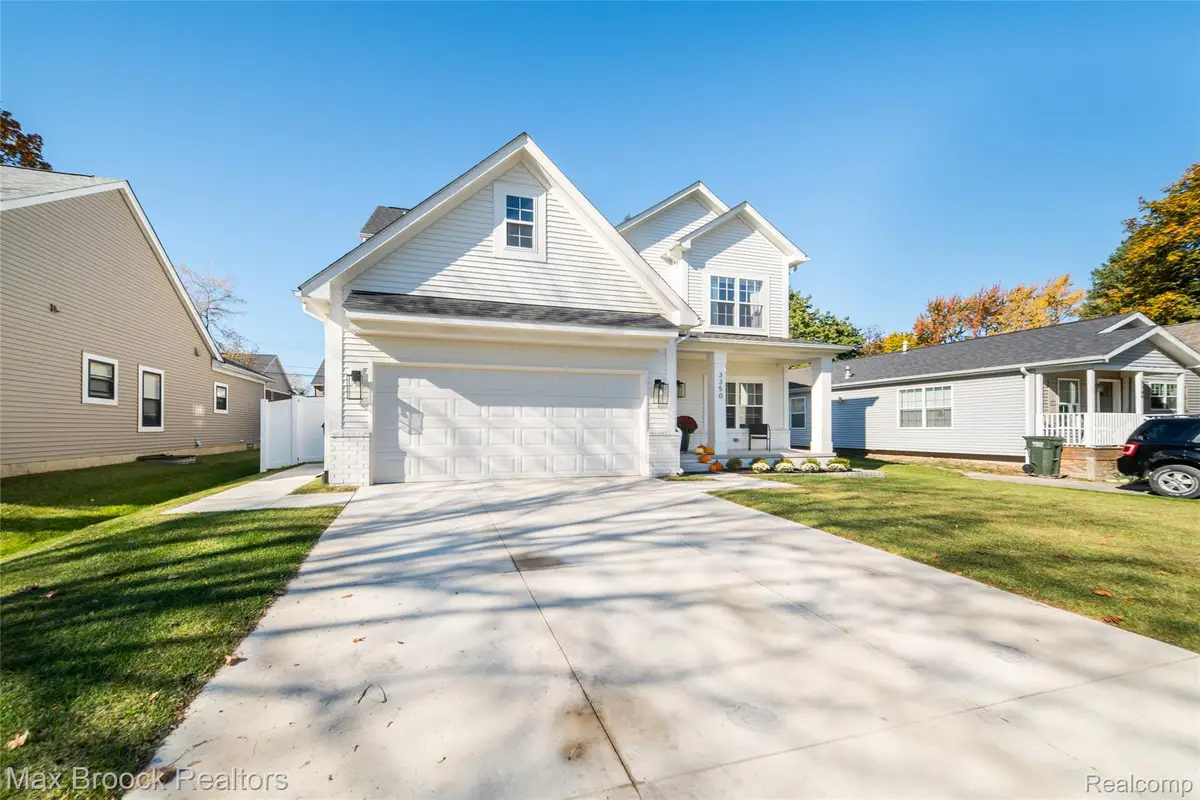 3350 Rockhaven AVE, Rochester Hills, MI 48309 - #1