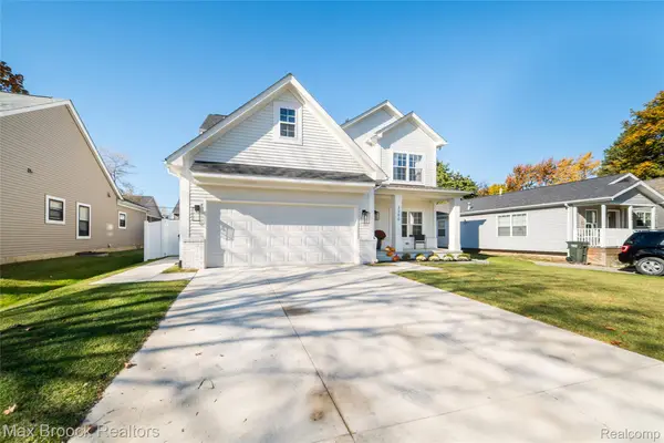 3350 Rockhaven AVE, RochesterHills, MI 48309
