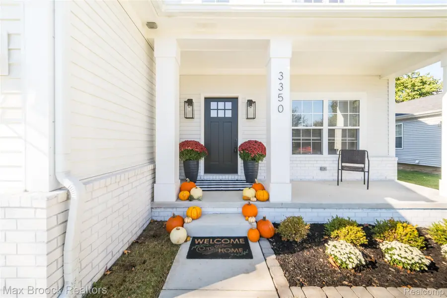 3350 Rockhaven AVE, Rochester Hills, MI 48309 - #3