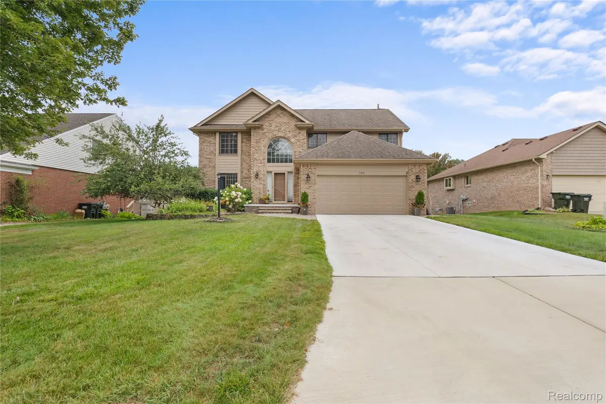 530 Lexington DR, Rochester Hills, MI 48307 - #1