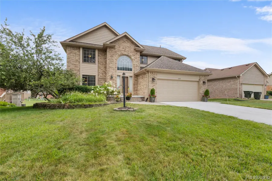 530 Lexington DR, Rochester Hills, MI 48307 - #3