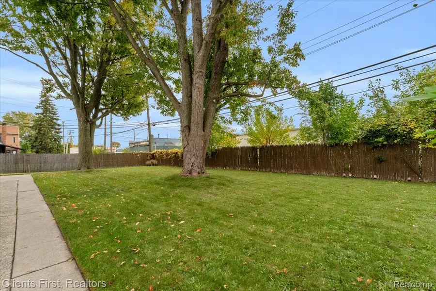 1454 Annabelle ST, Ferndale, MI 48220 - #3