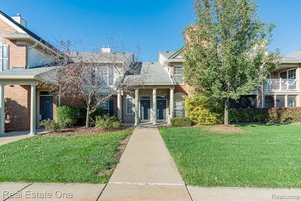 5306 Brookemonte CIR 31 # 353, Rochester, MI 48306