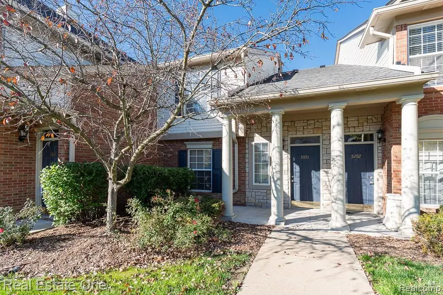 5306 Brookemonte CIR 31 # 353, Rochester, MI 48306 - #2