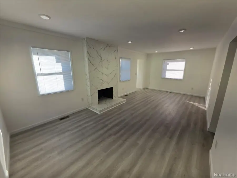 28921 Pinehurst ST, Roseville, MI 48066 - #3