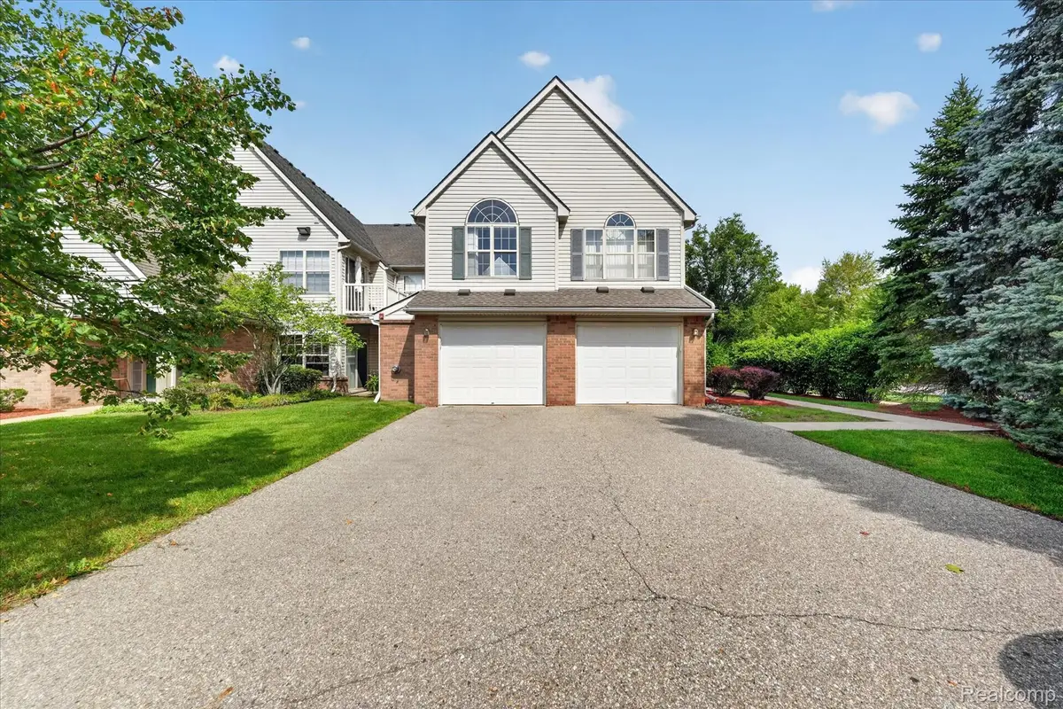 531 Brookfield DR, Westland, MI 48185 - #1