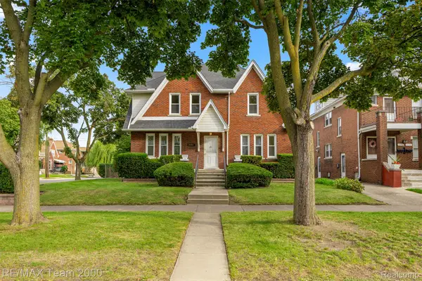 10460 S Morrow CIR, Dearborn, MI 48126