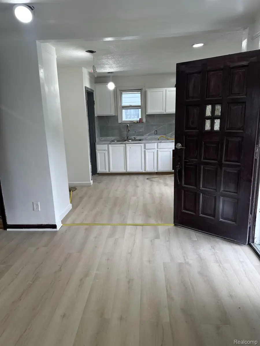 7314 Westwood ST, Detroit, MI 48228 - #3
