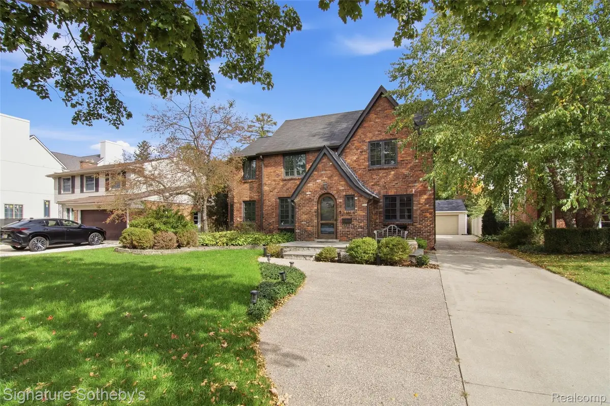 431 Westchester WAY, Birmingham, MI 48009 - #1