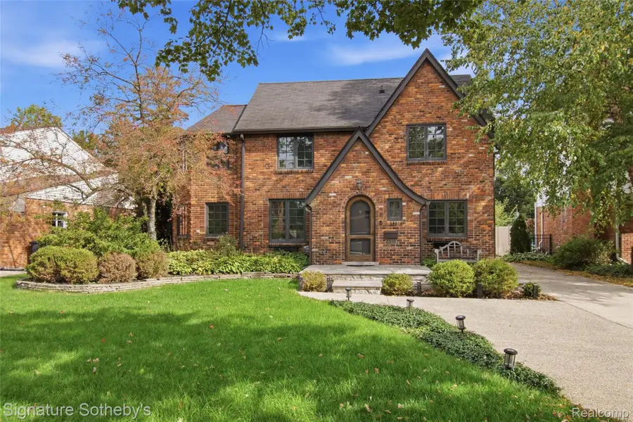 431 Westchester WAY, Birmingham, MI 48009 - #2