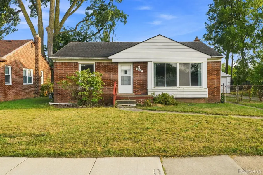 24987 Joy RD, Dearborn Heights, MI 48127 - #2