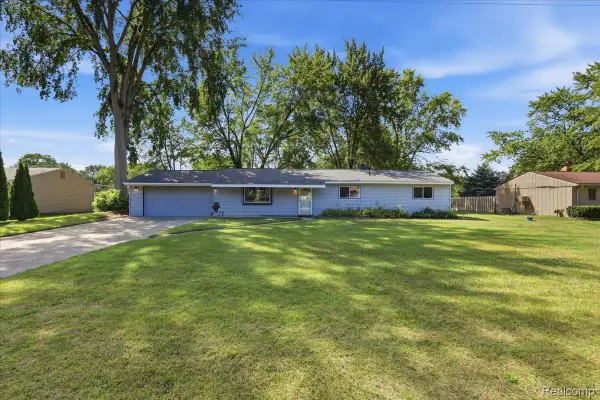 4845 Pelton RD, Clarkston, MI 48346