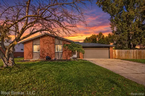 35208 Michelle DR, Romulus, MI 48174