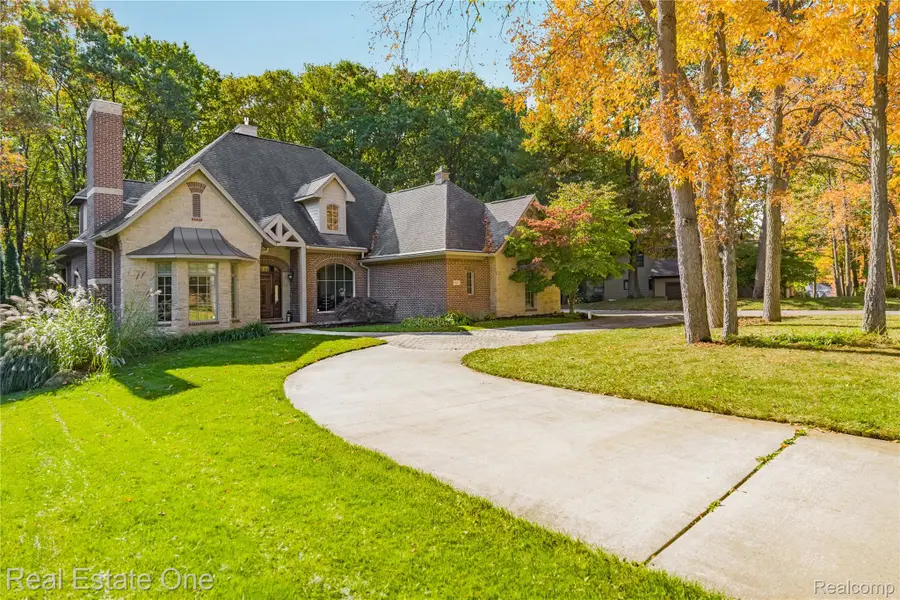 9857 Creekwood TRL, Davisburg, MI 48350 - #2