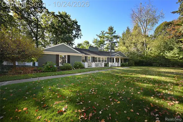3865 Oakhills DR, BloomfieldHills, MI 48301
