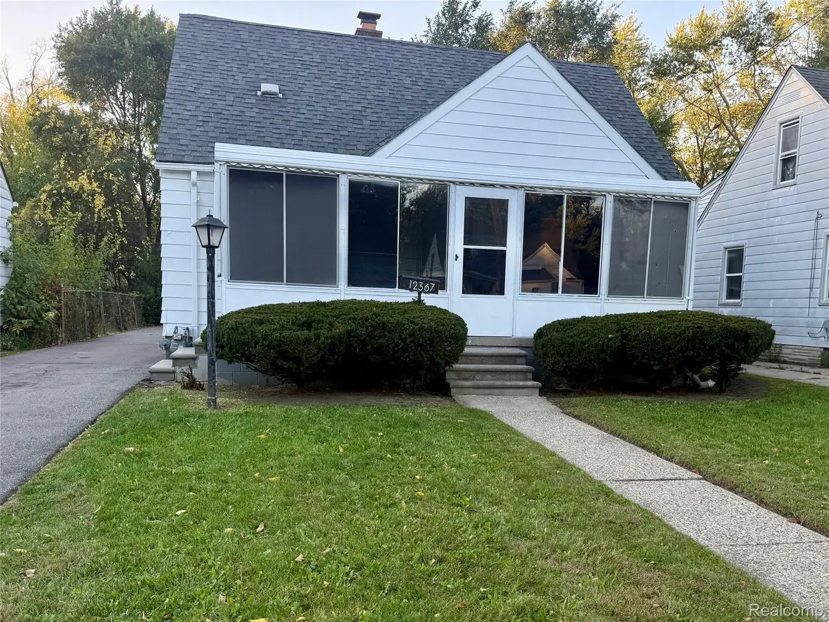 12367 Lansdowne ST, Detroit, MI 48224 - #1