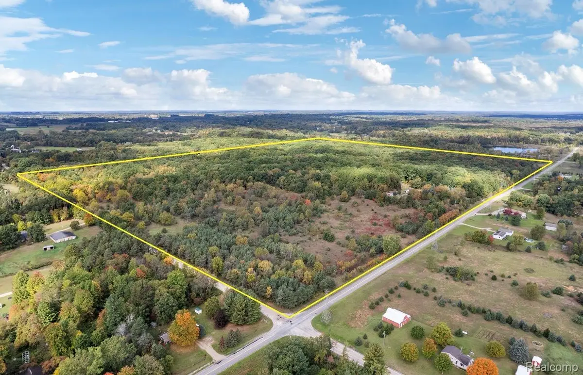 15655 Tyrone AVE, Tyrone, MI 49330 - #1