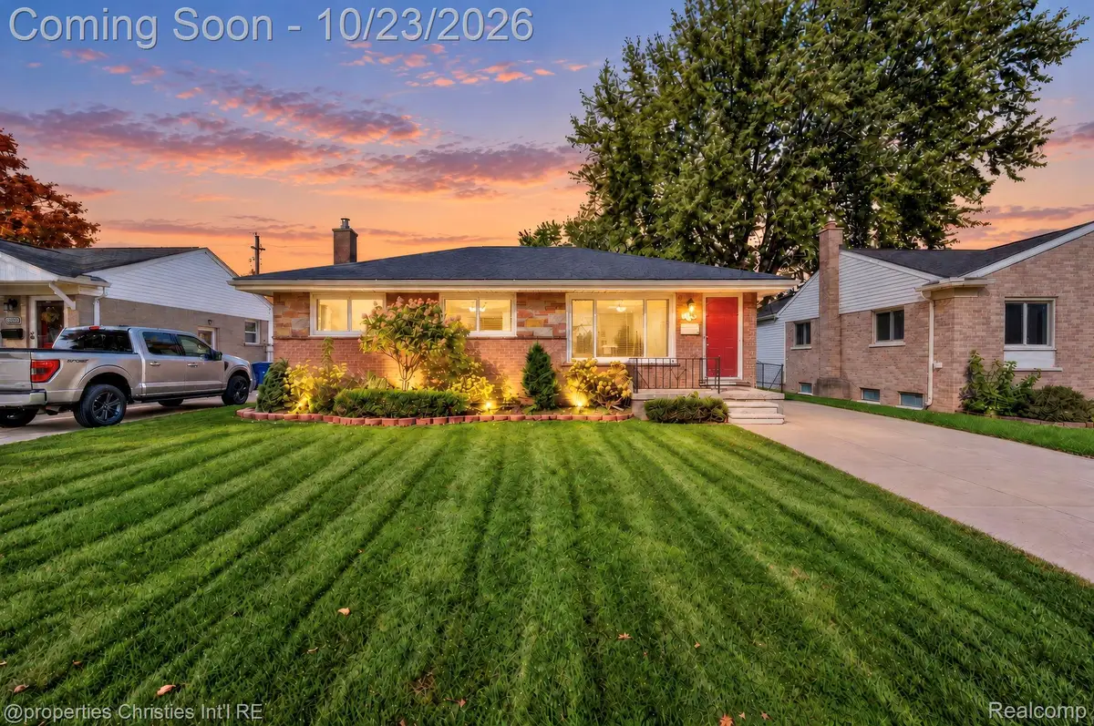 32668 Avondale ST, Westland, MI 48186 - #1