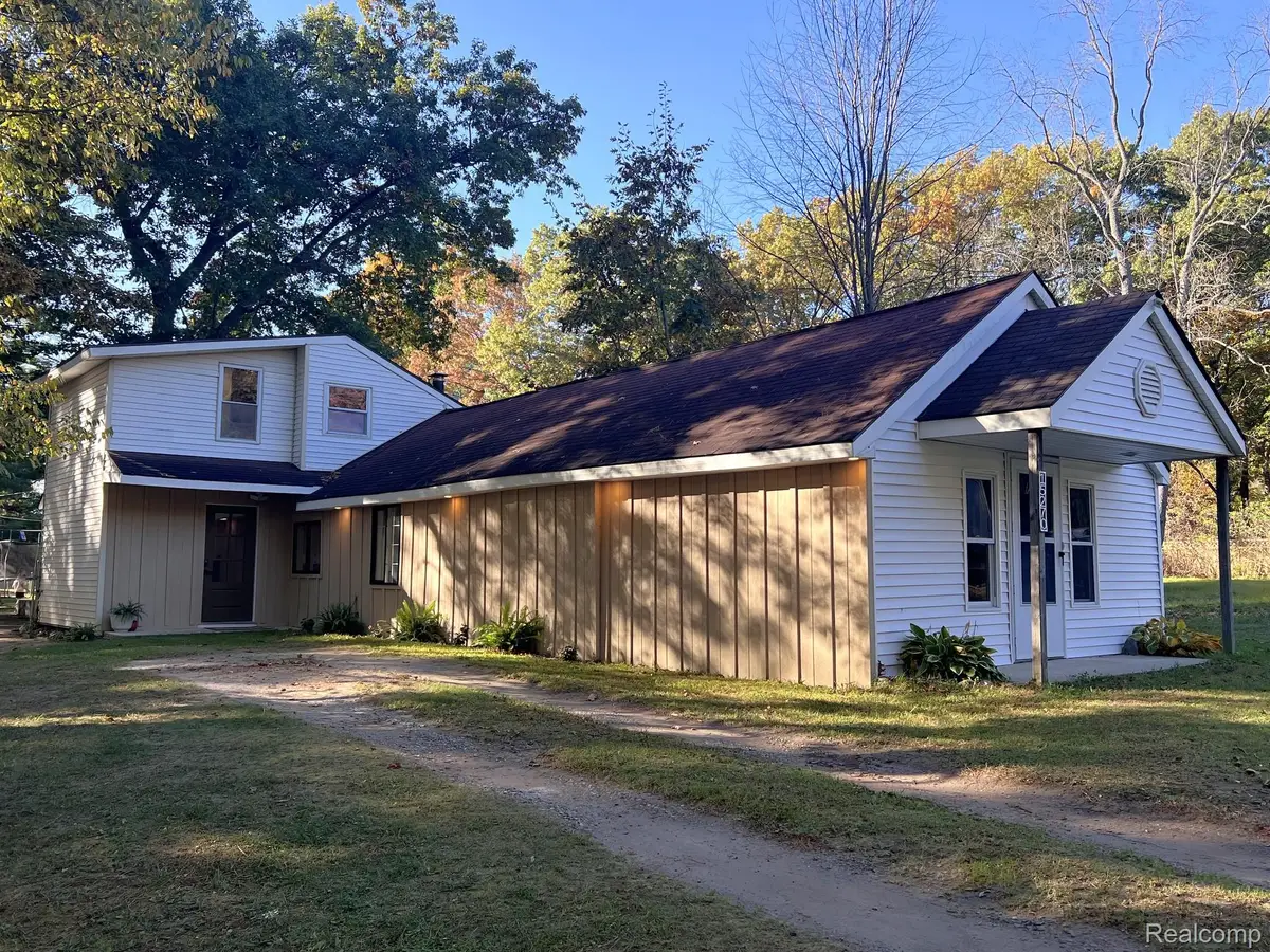 15270 Ripple DR, Linden, MI 48451 - #1