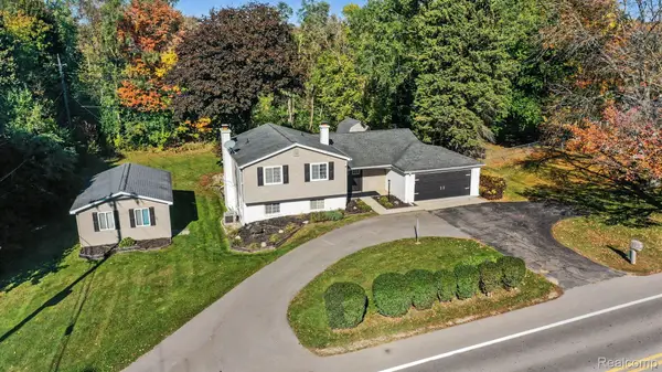 6490 Waldon RD, Clarkston, MI 48346