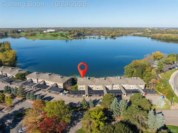 881 Cliffs DR  # 201A, Ypsilanti, MI 48198