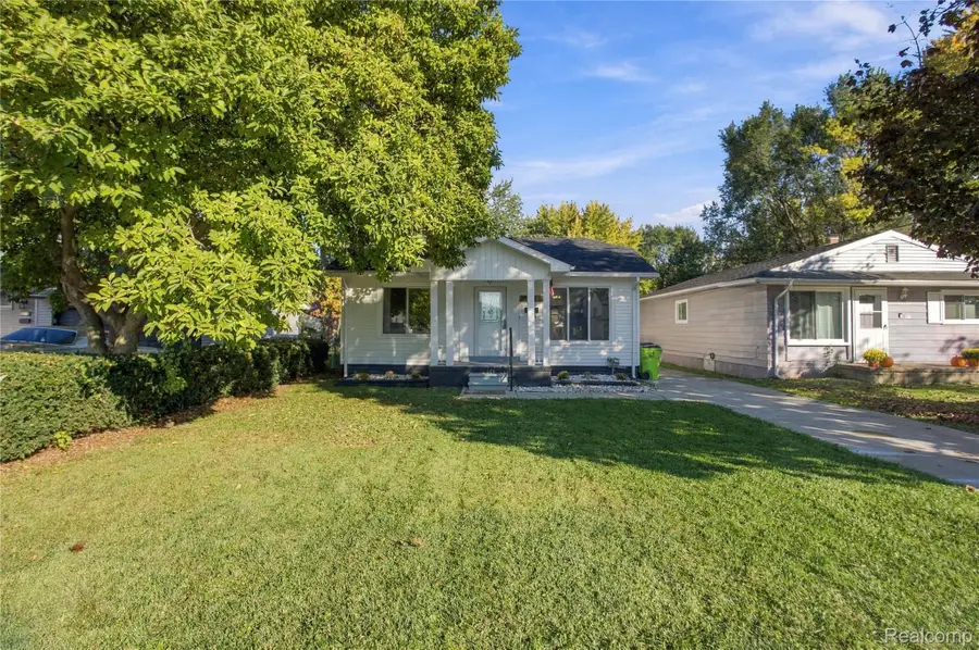 19039 Colorado ST, Roseville, MI 48066 - #3