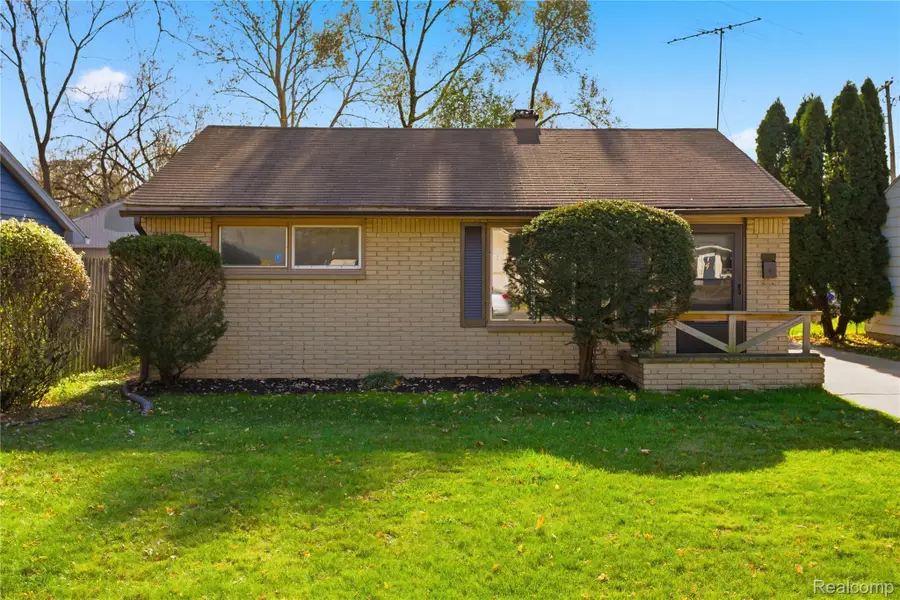 241 W Ann Arbor AVE, Pontiac, MI 48340 - #3