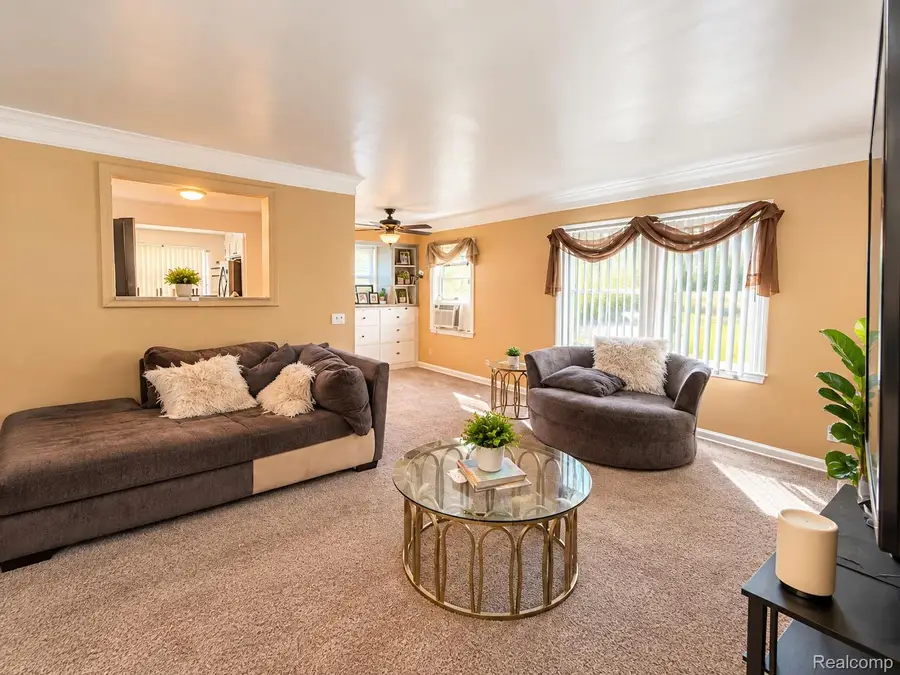 618 Chandler ST, Flint, MI 48503 - #2