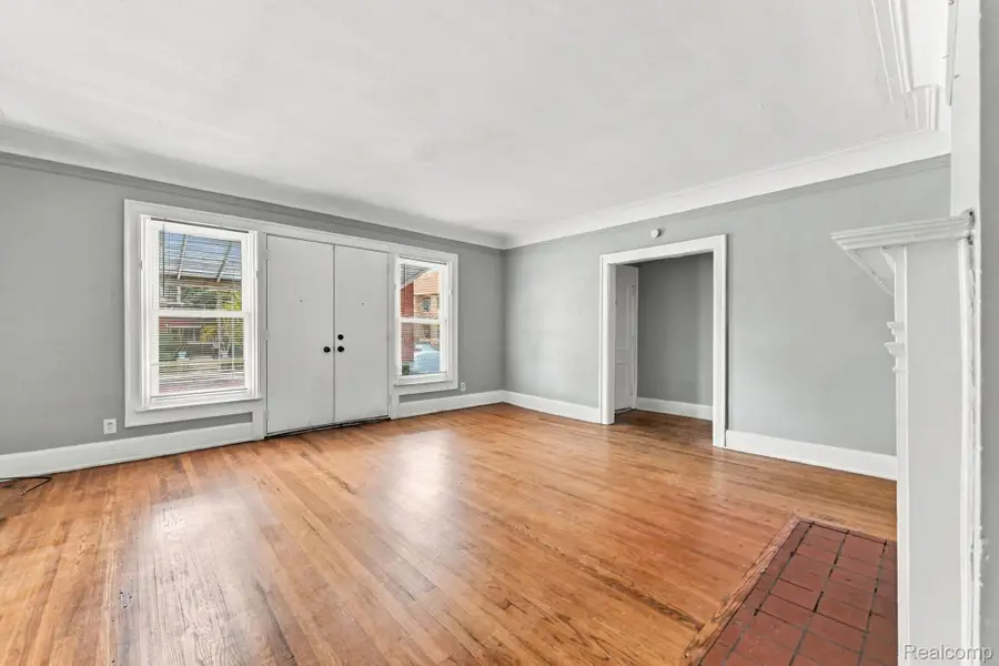 2015 Gladstone ST, Detroit, MI 48206 - #2