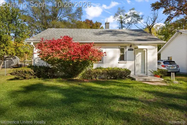 20980 Van Buren ST, Southfield, MI 48033