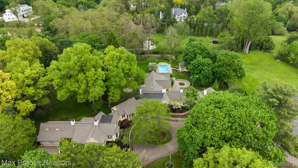 760 Lone Pine RD, BloomfieldHills, MI 48304