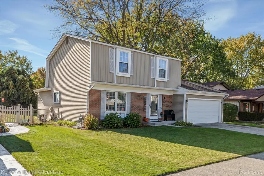 6687 Devonshire DR, Canton, MI 48187 - #2