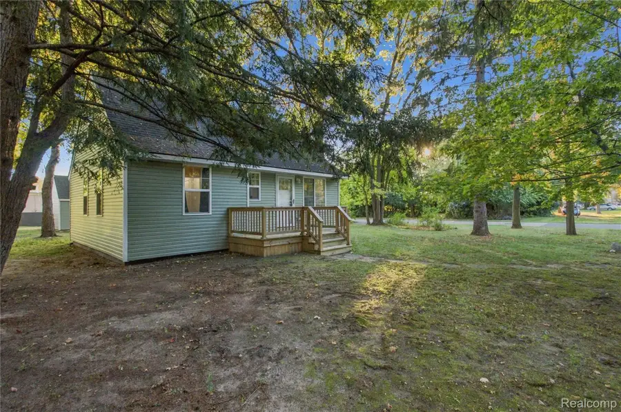 29093 List ST, Farmington Hills, MI 48336 - #3